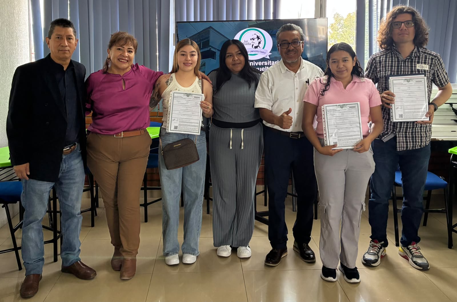 CUJR realiza entrega de Títulos Electrónicos de la Licenciatura en Ciencias de la Educación